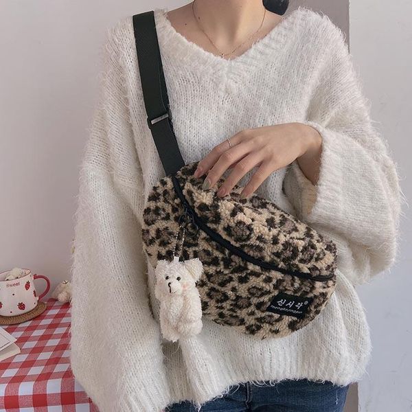 waist bags shoulder bag retro lamb cashmere leopard print plush large capacity crossbody chest pack all-match mobile phone
waist bags shoulder bag retro lamb cashmere leopard print plush large capacity crossbody chest pack all-match mobile phone