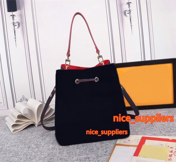 famous brand women genuine leather messenger bags 45256 handbags bucket bags cx#141 with straps wallets 2020, Red;black
famous brand women genuine leather messenger bags 45256 handbags bucket bags cx#141 with straps wallets 2020, Red;black