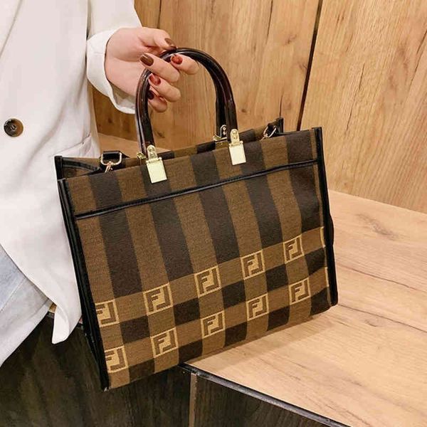 new tote bag temperament goddess large capacity women's hand sling shoulder shopping bag
new tote bag temperament goddess large capacity women's hand sling shoulder shopping bag