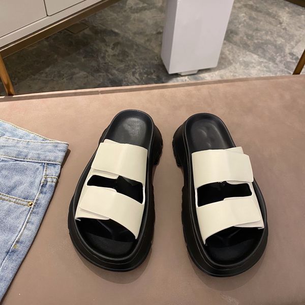 factory wholesale 2021 designer ladys summer sandals thick sole 3-5 cm nylon classic lady luxury leather flat slippers 35-41 white, Black
factory wholesale 2021 designer ladys summer sandals thick sole 3-5 cm nylon classic lady luxury leather flat slippers 35-41 white, Black