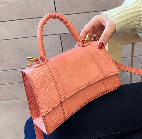 fashion designers bags 2021 ss ladies purse shoulder bag cross body crocodile womens wallets lady alligator backpack handbags tote purses to, Red;black
fashion designers bags 2021 ss ladies purse shoulder bag cross body crocodile womens wallets lady alligator backpack handbags tote purses to, Red;black