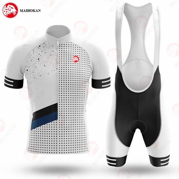 racing sets 2021 summer men's cycling jersey set quick drying sport clothing mtb bicycle jerseys bike uniform ropa de hombre, Black;blue
racing sets 2021 summer men's cycling jersey set quick drying sport clothing mtb bicycle jerseys bike uniform ropa de hombre, Black;blue
