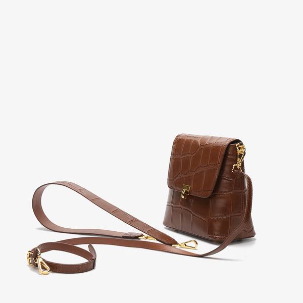 2021 cowhide large-capacity bags, ladies crocodile grain messenger style new shoulder leather guangzhou bulk veeqg
2021 cowhide large-capacity bags, ladies crocodile grain messenger style new shoulder leather guangzhou bulk veeqg