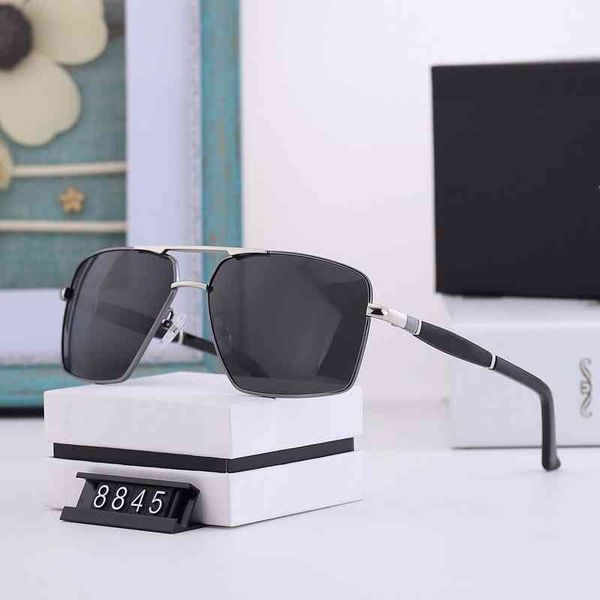 vintage new sunglasses men's street shooting polarizing glasses 8845 glasses_outletuev8, White;black
vintage new sunglasses men's street shooting polarizing glasses 8845 glasses_outletuev8, White;black