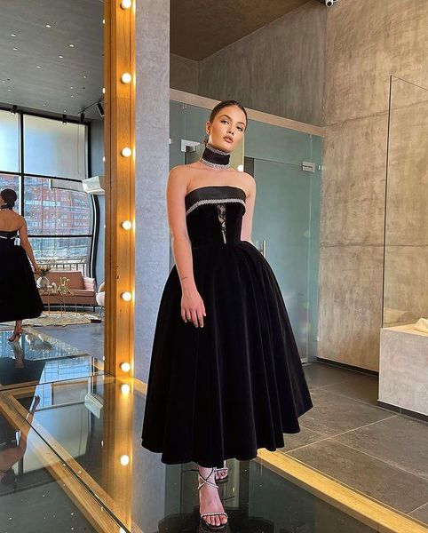 black velvet a line prom dresses with beaded lace decoration strapless cocktail party bride vestidos zipper back robe de soiree
black velvet a line prom dresses with beaded lace decoration strapless cocktail party bride vestidos zipper back robe de soiree