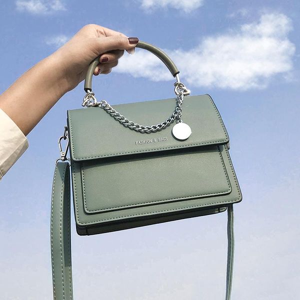 evening bags elegant female square tote bag 2021 fashion pu leather women's designer handbag travel shoulder messenger
evening bags elegant female square tote bag 2021 fashion pu leather women's designer handbag travel shoulder messenger