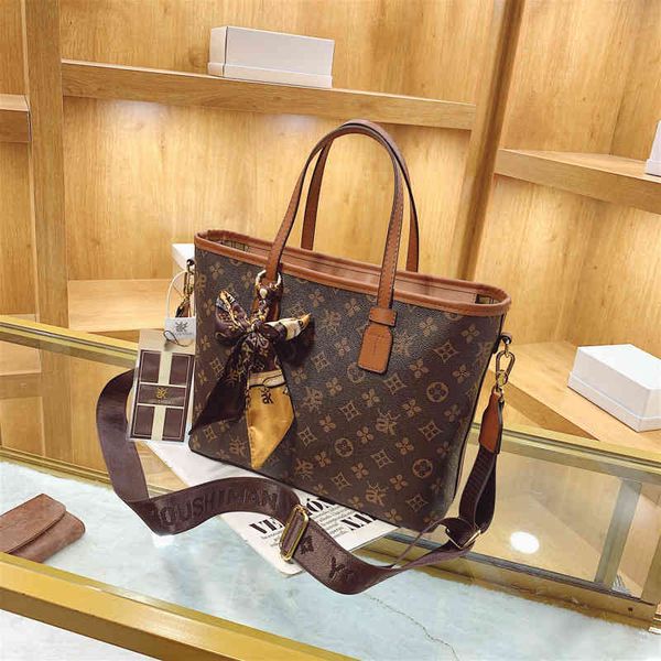 2022 factory wholesale large women's large capacity versatile autumn winter texture single shoulder bag simple class commuter tote bag
2022 factory wholesale large women's large capacity versatile autumn winter texture single shoulder bag simple class commuter tote bag