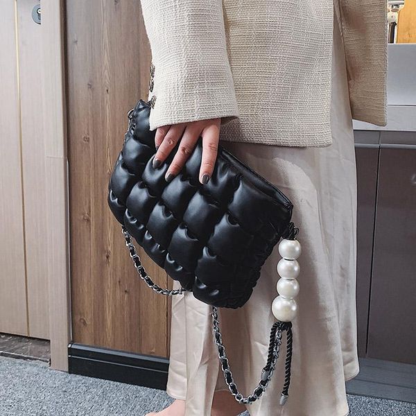 designer pu leather crossbody bags for women 2021 luxury pearl chain shoulder bag women's handbags and purses clutch 7008
designer pu leather crossbody bags for women 2021 luxury pearl chain shoulder bag women's handbags and purses clutch 7008