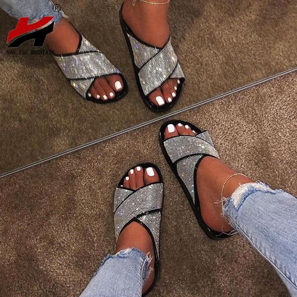 crystal shoes women sandals fashion flat diamond slippers summer women's sandals outdoor slippers rhinestones black gold 2021
crystal shoes women sandals fashion flat diamond slippers summer women's sandals outdoor slippers rhinestones black gold 2021