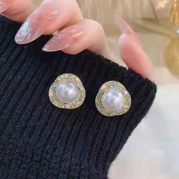 korean wrapped pearl earrings 2021 vortex geometric women's style fashion earrings, Golden
korean wrapped pearl earrings 2021 vortex geometric women's style fashion earrings, Golden