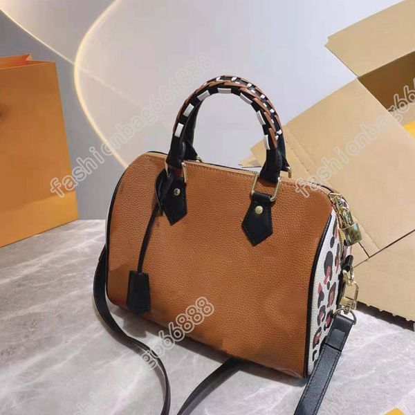 designer handbags wild at heart luxurys boston bags bold leopard print cross-body m45840 caramel embossed leather toes padlock bandouliere 2
designer handbags wild at heart luxurys boston bags bold leopard print cross-body m45840 caramel embossed leather toes padlock bandouliere 2