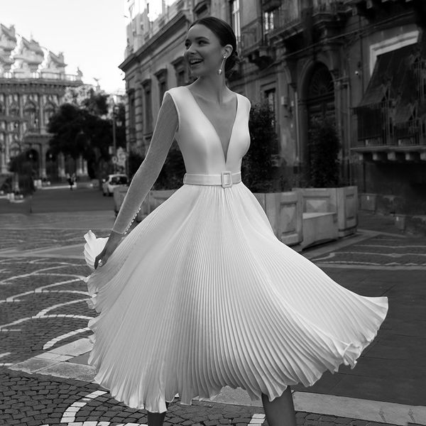 new elegant v-neck short a-line wedding 2021 long sleeves ruffled bridal gown plus size knee length vestidos de noiva odyk, White
new elegant v-neck short a-line wedding 2021 long sleeves ruffled bridal gown plus size knee length vestidos de noiva odyk, White