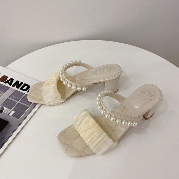 slippers roman sandals female 2021 summer square head pearl temperament ins fairy web celebrity retro one word button high heels, Black
slippers roman sandals female 2021 summer square head pearl temperament ins fairy web celebrity retro one word button high heels, Black