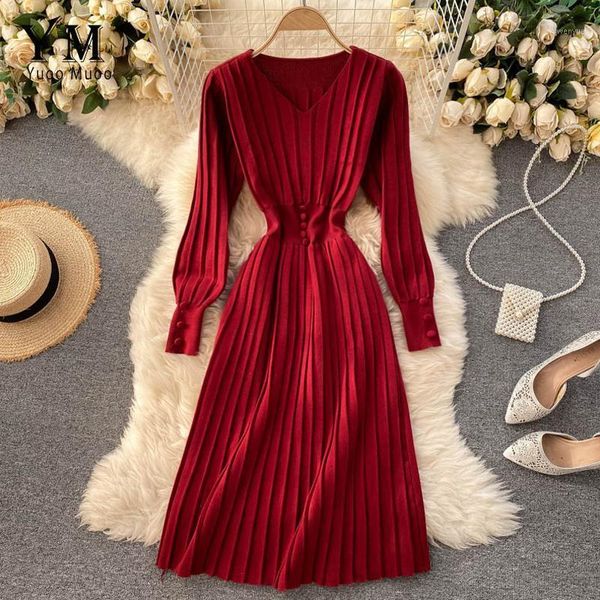casual dresses yuoomuoo good quality thick women autumn winter knit sweater dress v-neck long sleeve elegant pleated ladies outfits, Black;gray
casual dresses yuoomuoo good quality thick women autumn winter knit sweater dress v-neck long sleeve elegant pleated ladies outfits, Black;gray