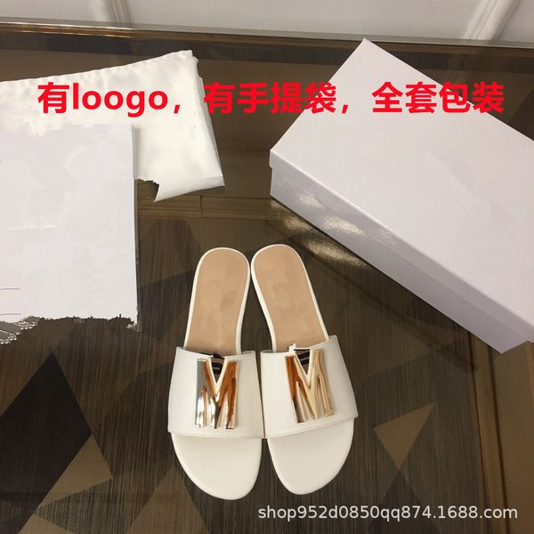wholesale 2021 flat bottomed beach slippers with m-button for women in summer luxurysss designersss shoes yw, Black
wholesale 2021 flat bottomed beach slippers with m-button for women in summer luxurysss designersss shoes yw, Black