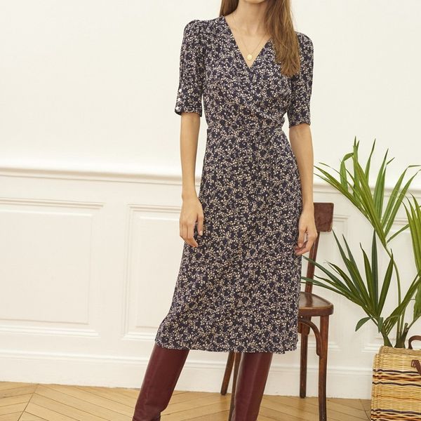 2021 early spring new fashion all-match short-sleeved v-neck printed floral wrap long women 2c9p, Black;gray
2021 early spring new fashion all-match short-sleeved v-neck printed floral wrap long women 2c9p, Black;gray