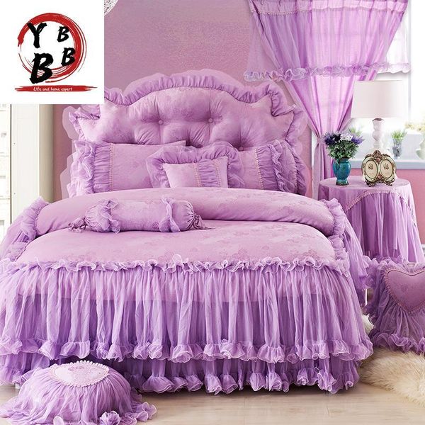 bedding sets purple lace princess wedding bedspread 4pcs jacquard satin ruffles duvet cover luxury cotton bedclothes bed skirt
bedding sets purple lace princess wedding bedspread 4pcs jacquard satin ruffles duvet cover luxury cotton bedclothes bed skirt
