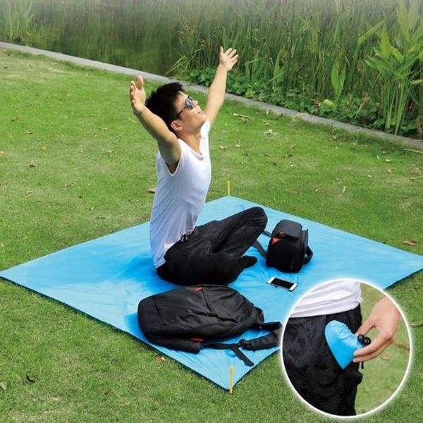camp furniture pocket picnic camping mat waterproof beach blanket ground mattress outdoor tent 1.4*1.5m with nails
camp furniture pocket picnic camping mat waterproof beach blanket ground mattress outdoor tent 1.4*1.5m with nails