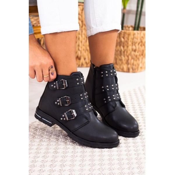 boots black color pu suede leather season 2021 fashion winter autmn blucked detail short heel standard mold women shoes
boots black color pu suede leather season 2021 fashion winter autmn blucked detail short heel standard mold women shoes