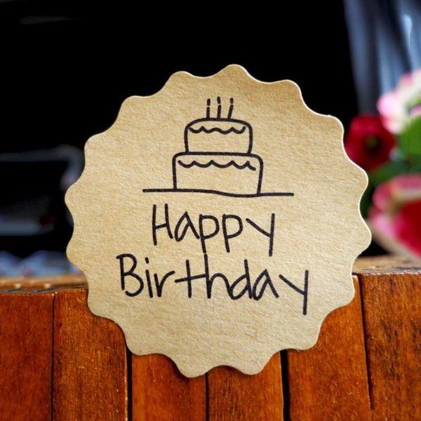 39mm natural happy birthday kraft paper stickers gift box decoration packaging sticker cake baking sealing stickers label 120pcs
39mm natural happy birthday kraft paper stickers gift box decoration packaging sticker cake baking sealing stickers label 120pcs