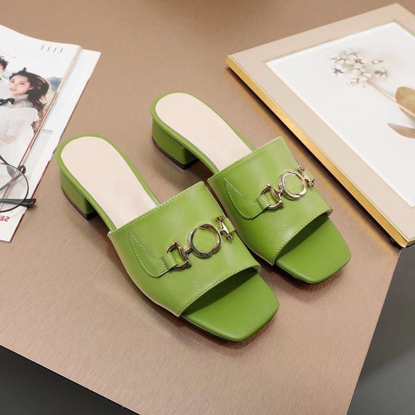 2022 chunky heel dress shoes luxury designers slippers with horsebit buckle square-toe womens summer fashion solid, Black
2022 chunky heel dress shoes luxury designers slippers with horsebit buckle square-toe womens summer fashion solid, Black