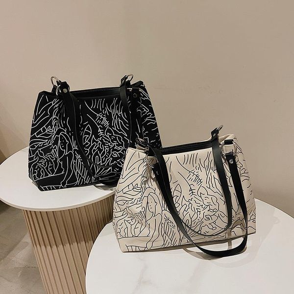 evening bags 2021 fashion printing women tote bag vintage korean style shoulder female simple pu leather handbag
evening bags 2021 fashion printing women tote bag vintage korean style shoulder female simple pu leather handbag