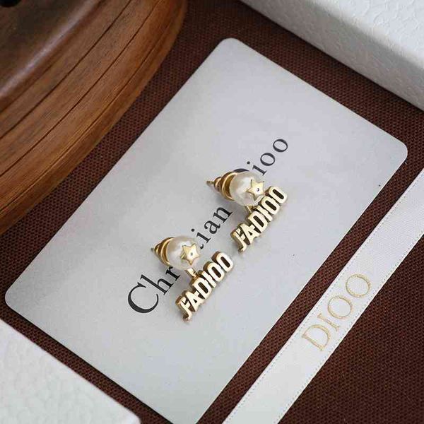 luxury earrings fashion designer jewelry d family pearl fengdijia letter net red back hanging, Golden
luxury earrings fashion designer jewelry d family pearl fengdijia letter net red back hanging, Golden