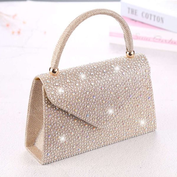 the main product is a new style, fashionable classic dinner with high texture, water drill, exquisite work and ladies' evening bag
the main product is a new style, fashionable classic dinner with high texture, water drill, exquisite work and ladies' evening bag