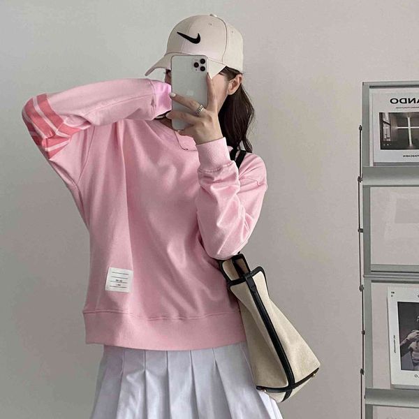correct version tb2021 color blocking four bar round neck long sleeve men's and women's loose casual couple in fashion top, Black
correct version tb2021 color blocking four bar round neck long sleeve men's and women's loose casual couple in fashion top, Black