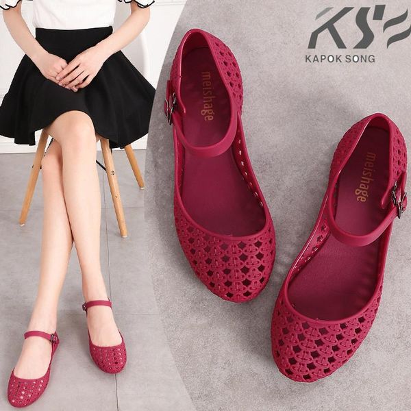 sandals 2021 women flats rubber jelly shoes candy summer luxury designer model flat slip on female beach, Black
sandals 2021 women flats rubber jelly shoes candy summer luxury designer model flat slip on female beach, Black