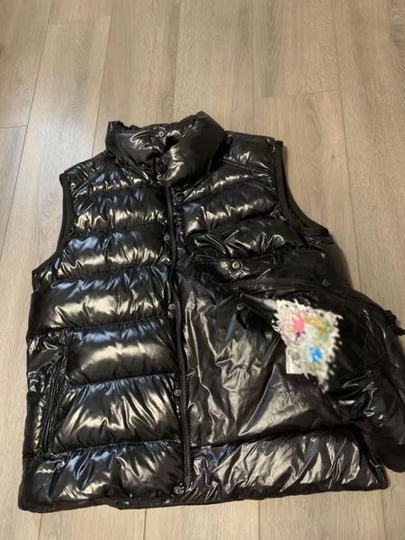 outdoor wear down vest men's black winter down vest thickened warm sleeveless down jacket outdoor sports essential, Black;white
outdoor wear down vest men's black winter down vest thickened warm sleeveless down jacket outdoor sports essential, Black;white