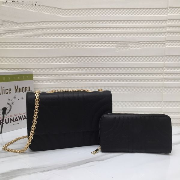 marmont summer style tote silver chain bags women fashion milan show famous woman shoulder bag size model womans handbags 2pic/set with wall
marmont summer style tote silver chain bags women fashion milan show famous woman shoulder bag size model womans handbags 2pic/set with wall