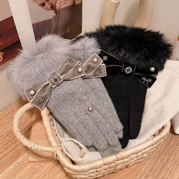 five fingers gloves winter cashmere women fur warm wrist mitten touch screen outdoor driving full finger for lady, Blue;gray
five fingers gloves winter cashmere women fur warm wrist mitten touch screen outdoor driving full finger for lady, Blue;gray