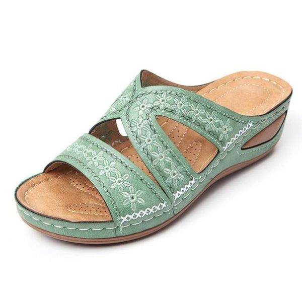 2021 plus size indoor sandals womans slides thick bottom wedges embroider ladies home shoes non-slip beach summer women slippers, Black
2021 plus size indoor sandals womans slides thick bottom wedges embroider ladies home shoes non-slip beach summer women slippers, Black