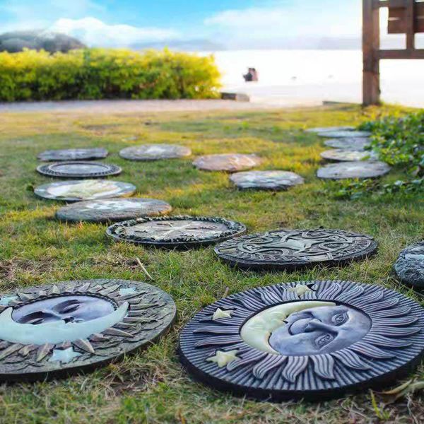 garden decorations outdoor lawn luminous stepping stone foot pedal decoration fluorescent courtyard ornaments
garden decorations outdoor lawn luminous stepping stone foot pedal decoration fluorescent courtyard ornaments