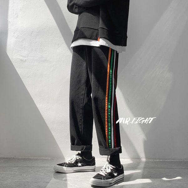 2021 new men's ribbon decorate loose straight casual pants baggy homme classic cargo pocket jeans black/blue biker denim trousers mphf
2021 new men's ribbon decorate loose straight casual pants baggy homme classic cargo pocket jeans black/blue biker denim trousers mphf