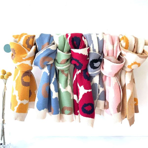 new children's scarf autumn and winter baby warm soft shawl small fresh outdoor korean wool big flower neck, Blue;black
new children's scarf autumn and winter baby warm soft shawl small fresh outdoor korean wool big flower neck, Blue;black