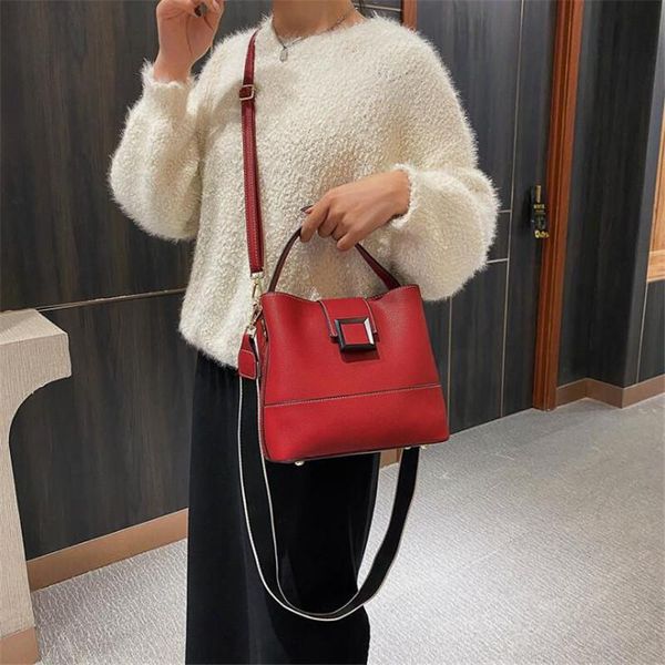 evening bags 2021 trend all-match lady messenger elegant travel wallet handbags bag large capacity foreign fashio shoulder
evening bags 2021 trend all-match lady messenger elegant travel wallet handbags bag large capacity foreign fashio shoulder