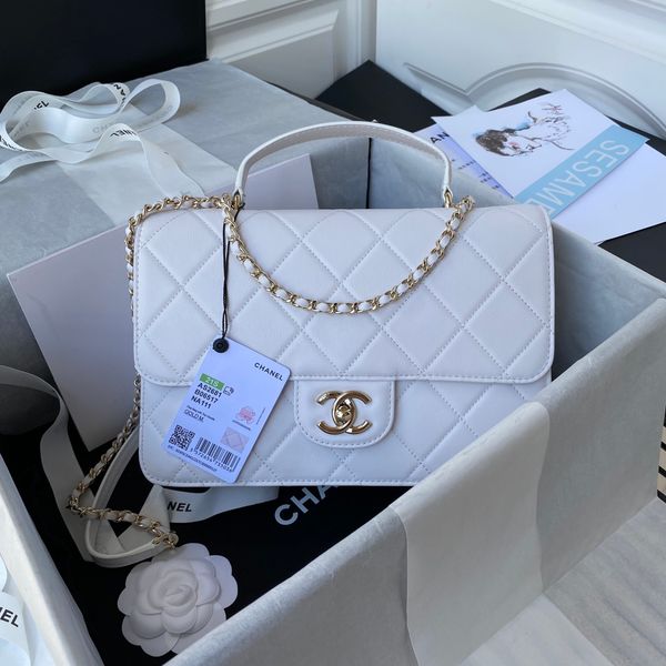 2021 luxury famous designer handbags shoulder bags cross body clutch lady fashion bag genuine leather classic saddle women simplicity 1955 h
2021 luxury famous designer handbags shoulder bags cross body clutch lady fashion bag genuine leather classic saddle women simplicity 1955 h
