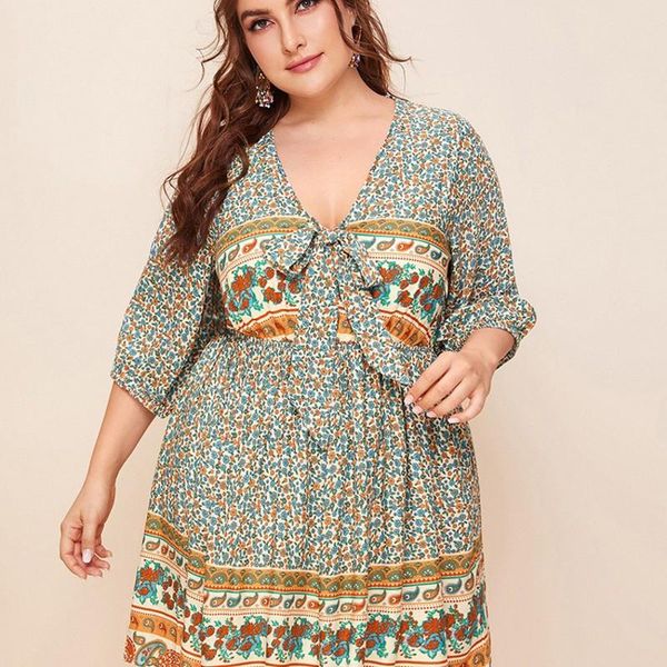 casual dresses arrivals fashion printing woman dress lace up bow plus size v-neck slimming waist office lady mini 2021 summer, Black;gray
casual dresses arrivals fashion printing woman dress lace up bow plus size v-neck slimming waist office lady mini 2021 summer, Black;gray