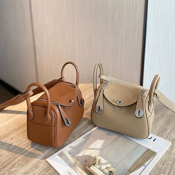design s high new leather women's head leather shoulder bag mini pillow bag
design s high new leather women's head leather shoulder bag mini pillow bag