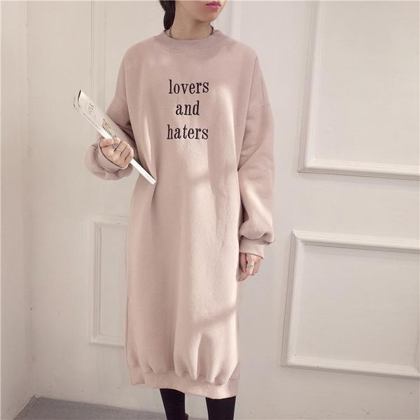 casual dresses 2021 autumn winter dress women loose embroidery cotton vestidos fashion artistic style lantern sleeve robe, Black;gray
casual dresses 2021 autumn winter dress women loose embroidery cotton vestidos fashion artistic style lantern sleeve robe, Black;gray