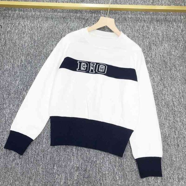 2022 factory wholesale new early autumn fashion letter round neck pullover temperament commuter knitted men's and women's same top, White;black
2022 factory wholesale new early autumn fashion letter round neck pullover temperament commuter knitted men's and women's same top, White;black