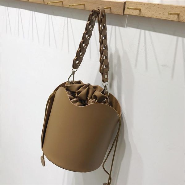 evening bags advanced fashion water bucket package 2021 treasure wild net red shoulder diagonal bag small handbag
evening bags advanced fashion water bucket package 2021 treasure wild net red shoulder diagonal bag small handbag