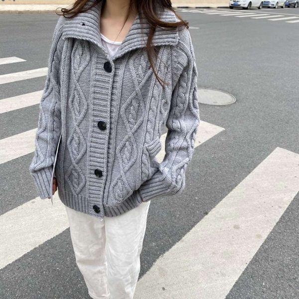 women's sleeve knitted cardigan twist 2021 spring long new korean lazy fake pocket sweater luxury, White;black
women's sleeve knitted cardigan twist 2021 spring long new korean lazy fake pocket sweater luxury, White;black