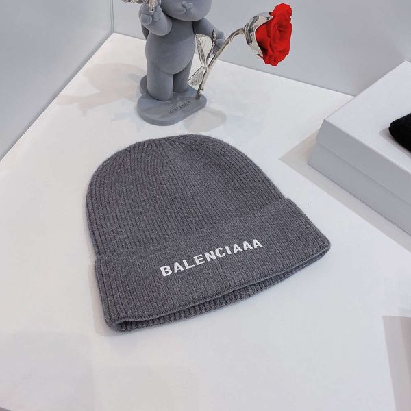 hat home b correct letter ~ 21 autumn and winter paris station knitted wool women's fashion personality sweet, Blue;gray
hat home b correct letter ~ 21 autumn and winter paris station knitted wool women's fashion personality sweet, Blue;gray