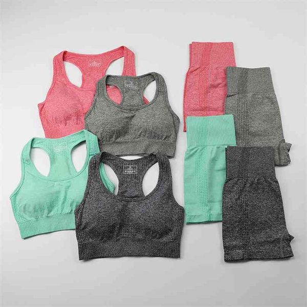 workout clothes for women seamless yoga sports suits sport bra high waist fitness shorts 2 piece gym set running sportswear 210813, Gray
workout clothes for women seamless yoga sports suits sport bra high waist fitness shorts 2 piece gym set running sportswear 210813, Gray