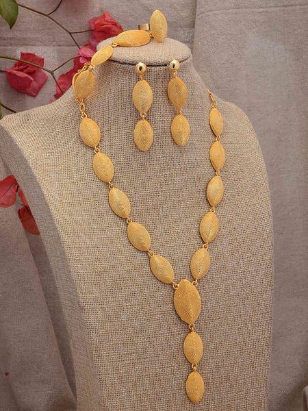 jewelry sets dubai morocco wedding set gold color drop earring bracelet bangle pretty pendant necklace arab metal gift, Black
jewelry sets dubai morocco wedding set gold color drop earring bracelet bangle pretty pendant necklace arab metal gift, Black