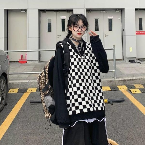 women's vests black and white plaid sweater autumn dress korean version loose versatile v-neck sleeveless vest with knitted top, Black;white
women's vests black and white plaid sweater autumn dress korean version loose versatile v-neck sleeveless vest with knitted top, Black;white