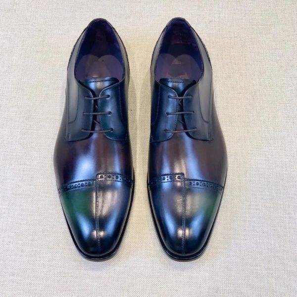 dress shoes for high-quality derby shoes, the upper is hand rubbed with venezia leather, and toe designed irregular stitching., Black
dress shoes for high-quality derby shoes, the upper is hand rubbed with venezia leather, and toe designed irregular stitching., Black